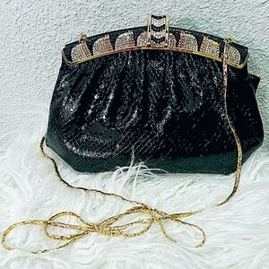 Vintage Finesse La Model Elegant Black & Gold Evening Bag Clutch with Gold Chain